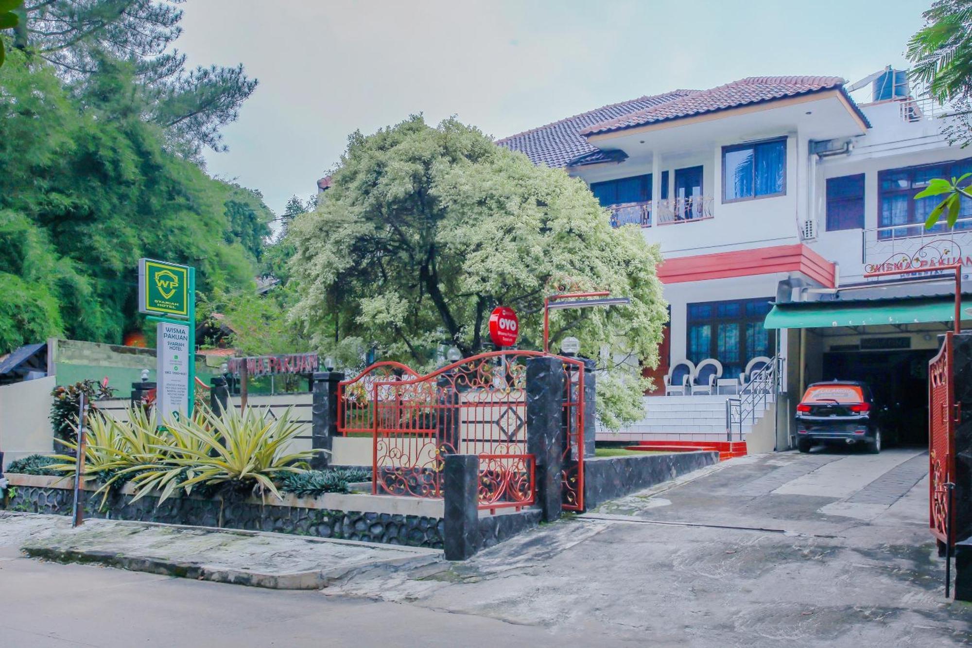 Oyo Life 90091 Wisma Pakuan Syariah Bogor Exterior foto