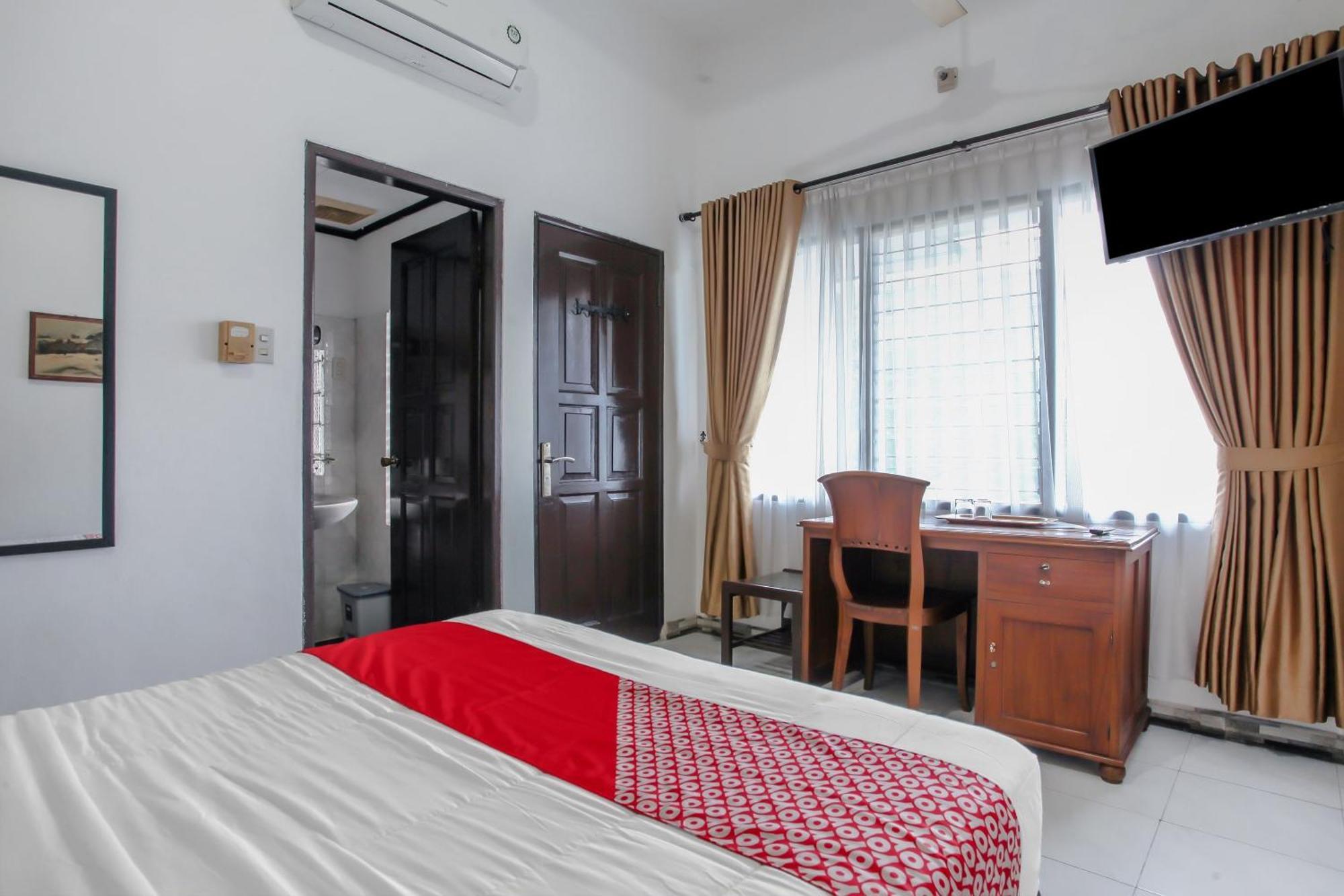 Oyo Life 90091 Wisma Pakuan Syariah Bogor Exterior foto